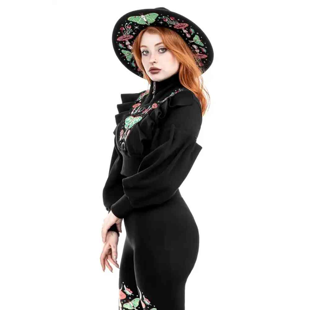 Restyle - Autumnal Equinox Crop Sweater - Black